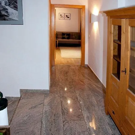 Egger Hornblick 아파트 *